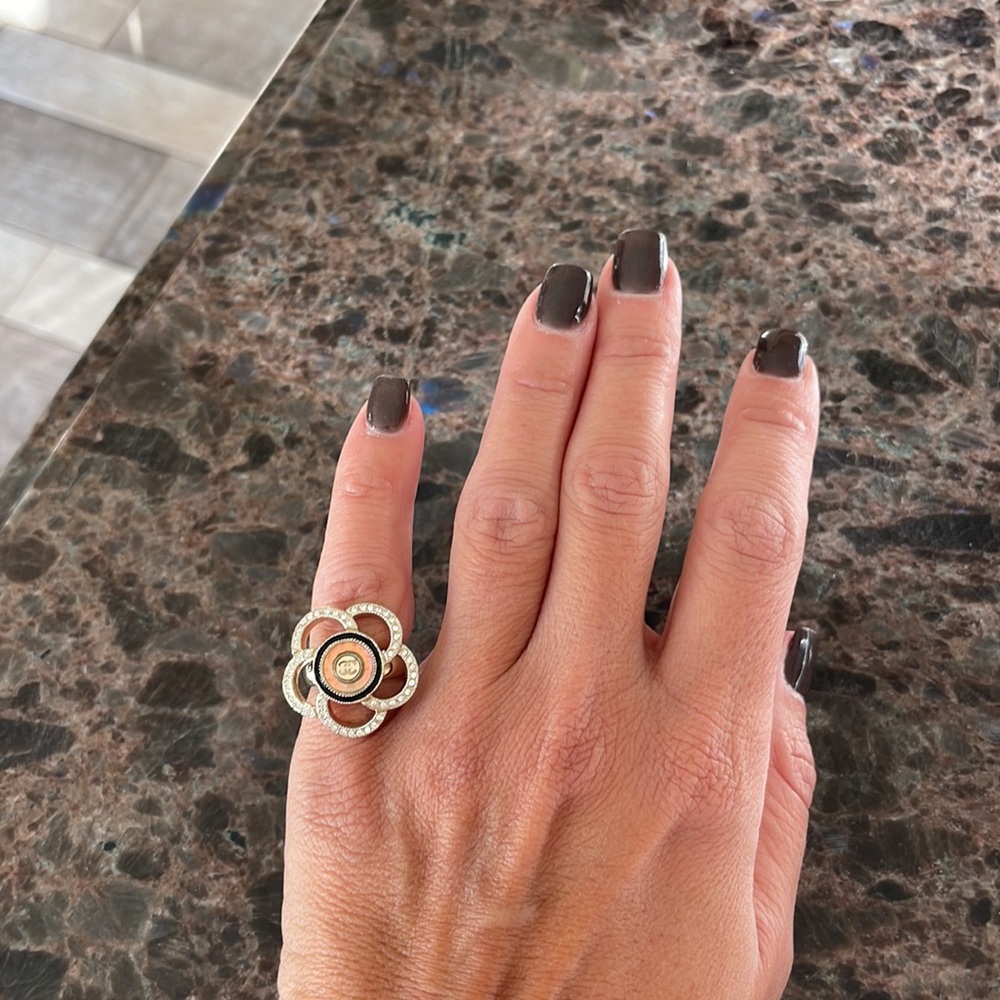 Chanel camellia camelia crystal ring hologram logo center - Picture 10 of 15